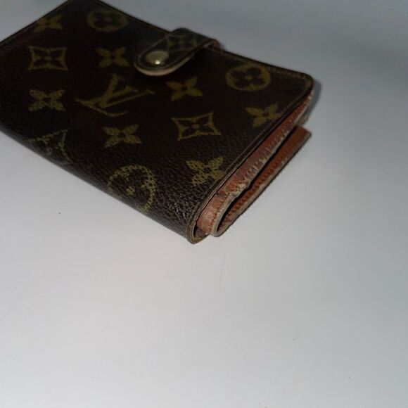 Authentic Louis Vuitton Monogram Kisslock Wallet - Picture 7 of 8